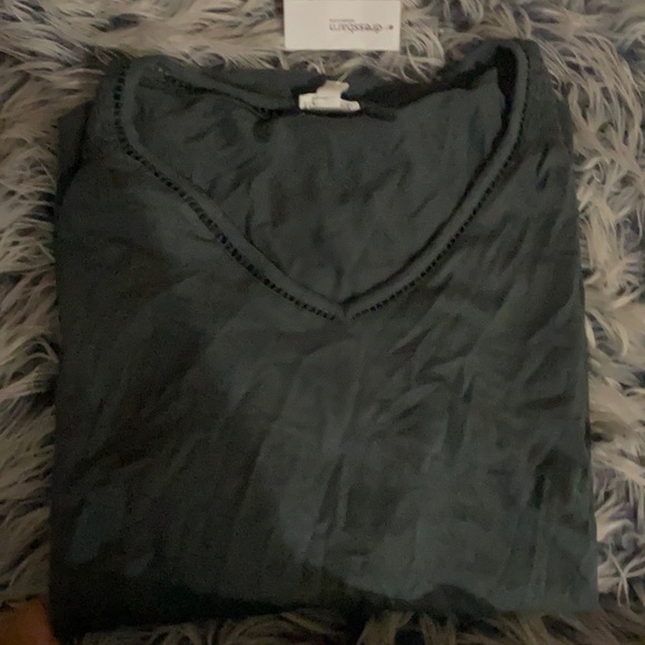 Dark green tee - Picture 3 of 3